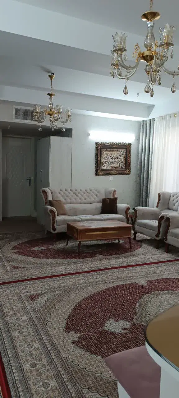 آپارتمان ۸۱ ونیم متری ۳ بر آکواریوم