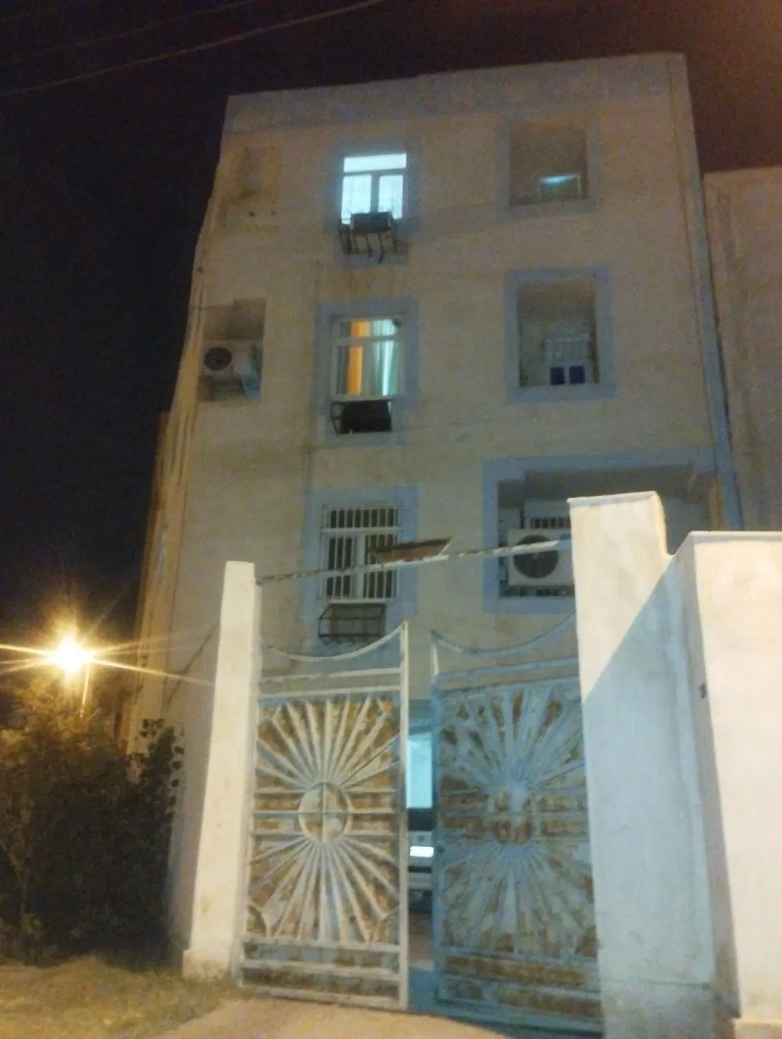 فروشی یک خوابه 62متری سجادیه