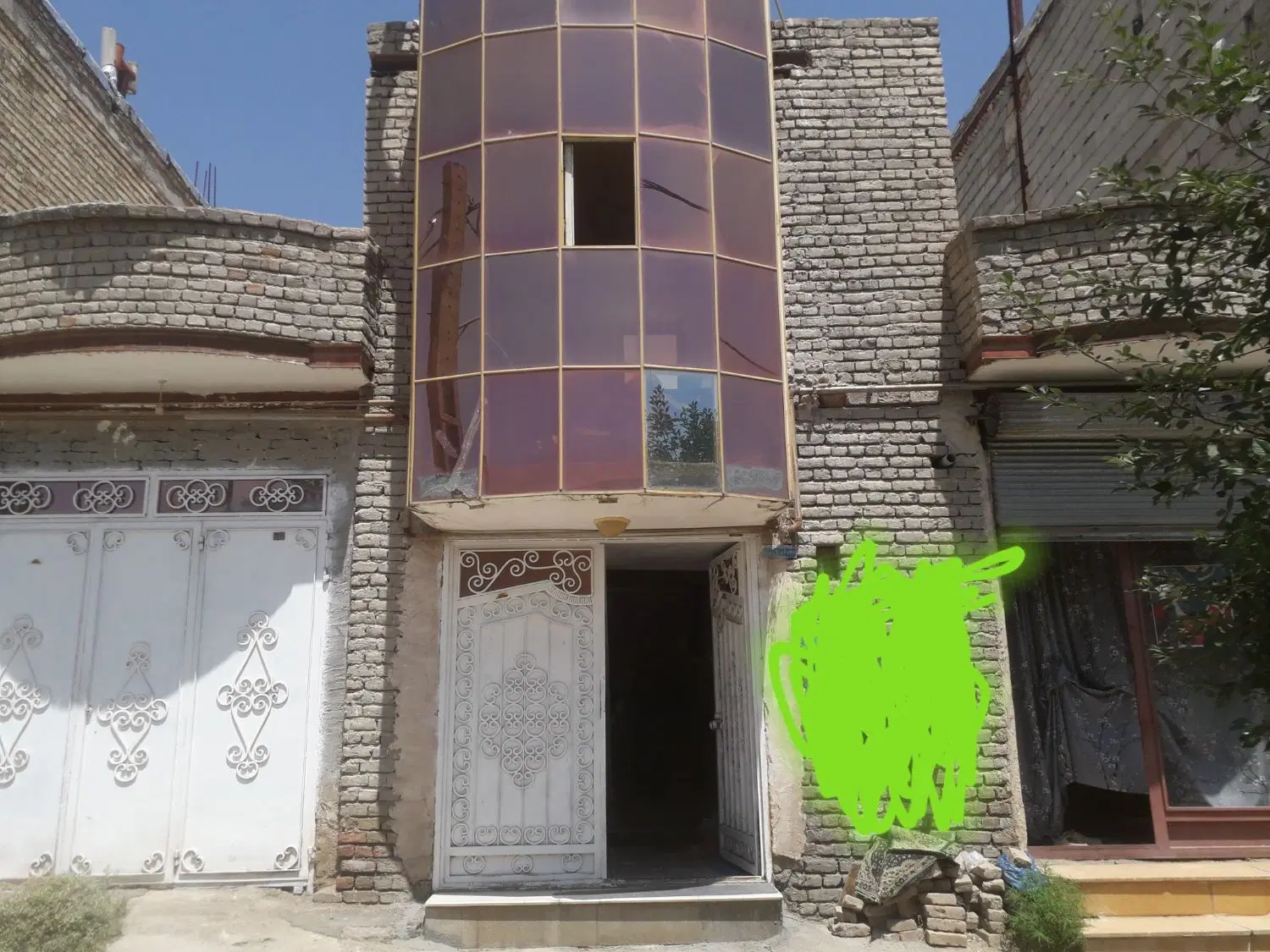 مسکونی ۱ طبقه ۱۲۰متر