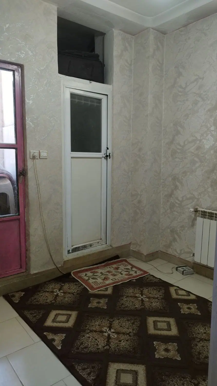 واحد ۵۳ متر با سند در خیابان اصلی باقرشهر ، شهرری
