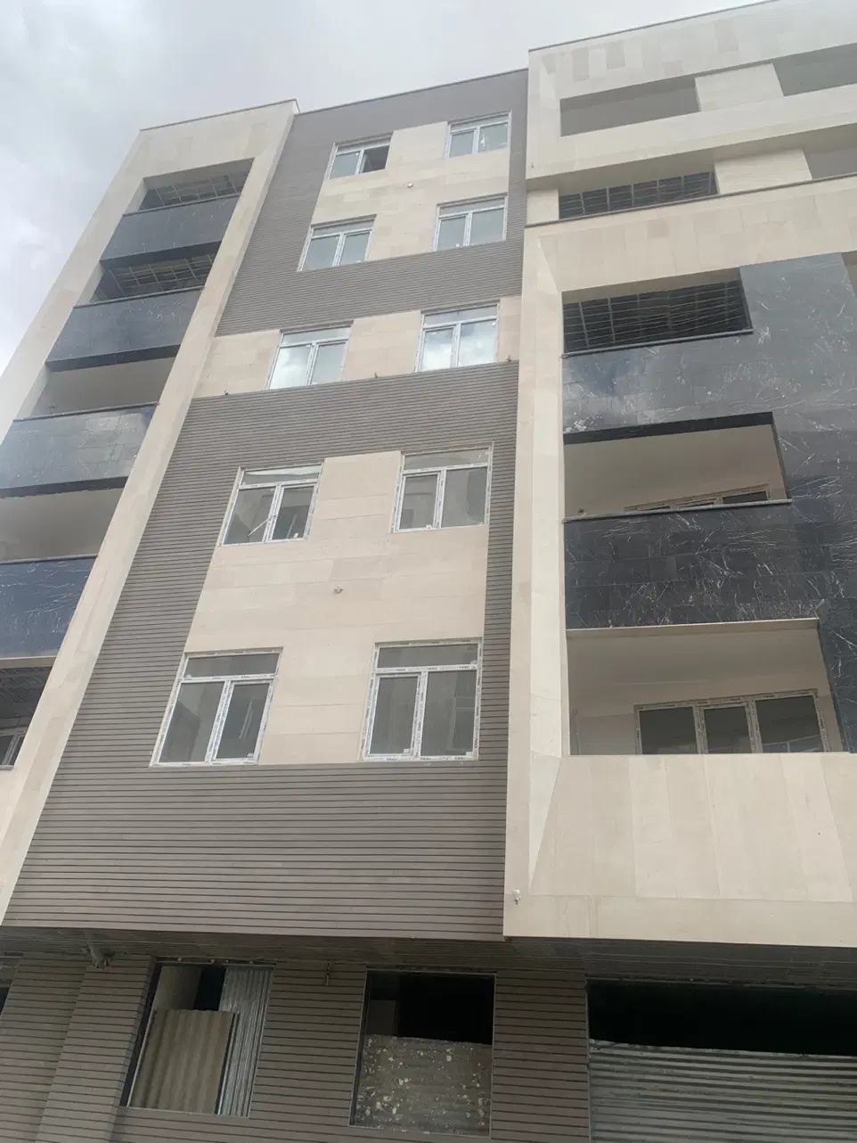 آپارتمان ۵۲ متری کهریزک