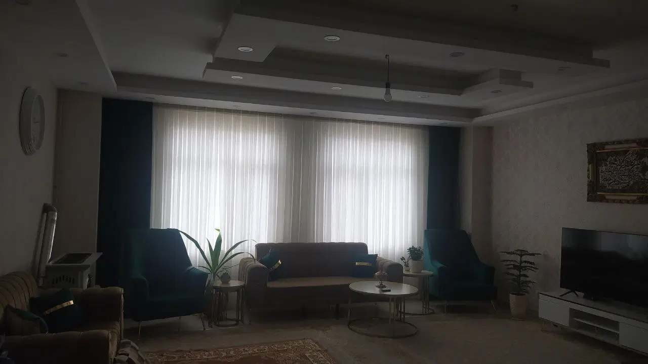 واحد ۹۰ متری مرتب و تمیز