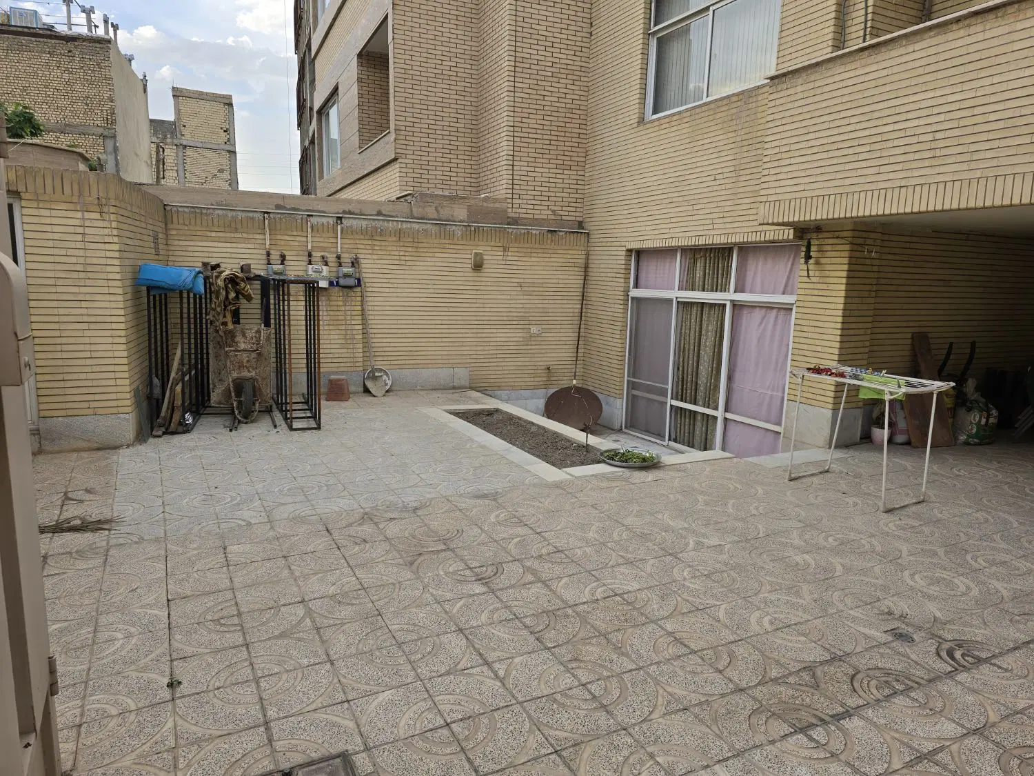 مسکونی زوان جی‌پینارت