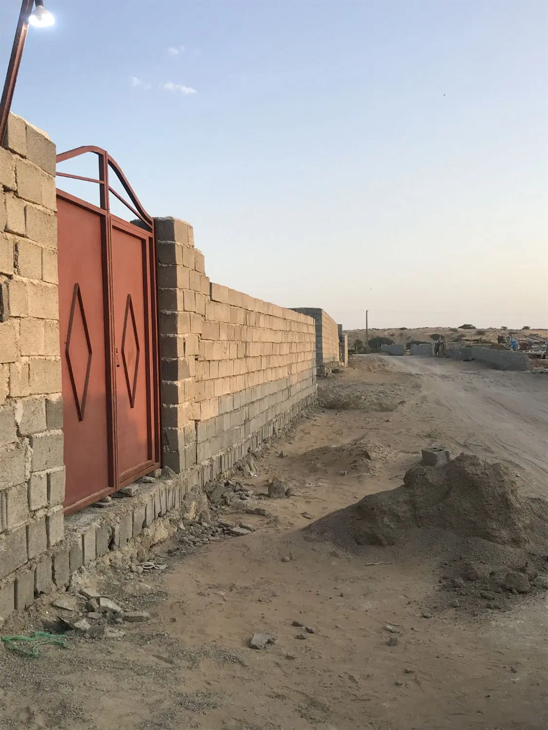 فروش زمین 200 متری چهار دیواری روستای رمین گلشن