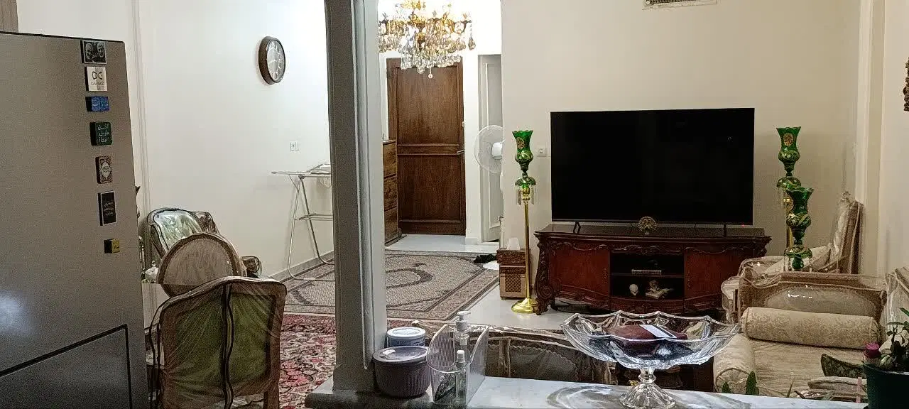 آپارتمان 70 متری اخ در پونک