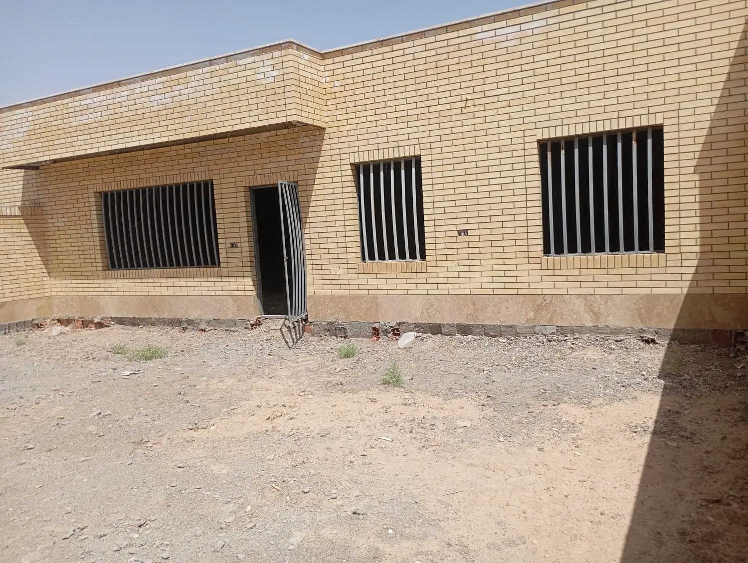فروش واحد مسکونی خام