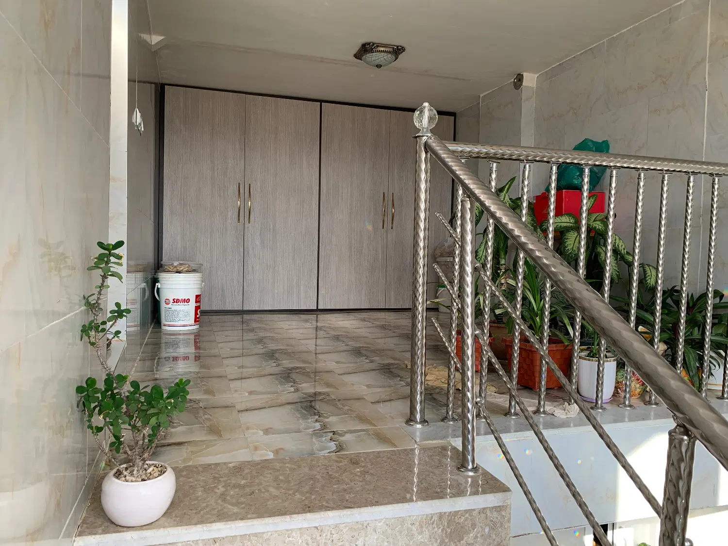 منزل مسکونی کرندغرب