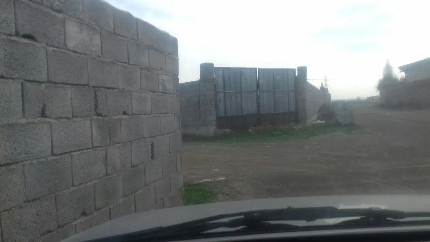 300مترزمین تجاری مسکونی کارگاه روستای سربند