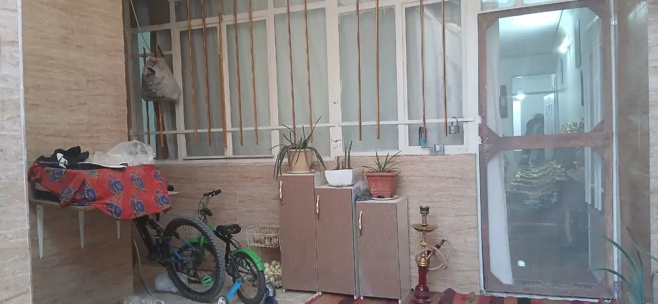 فروش خانه ویلایی با مغازه