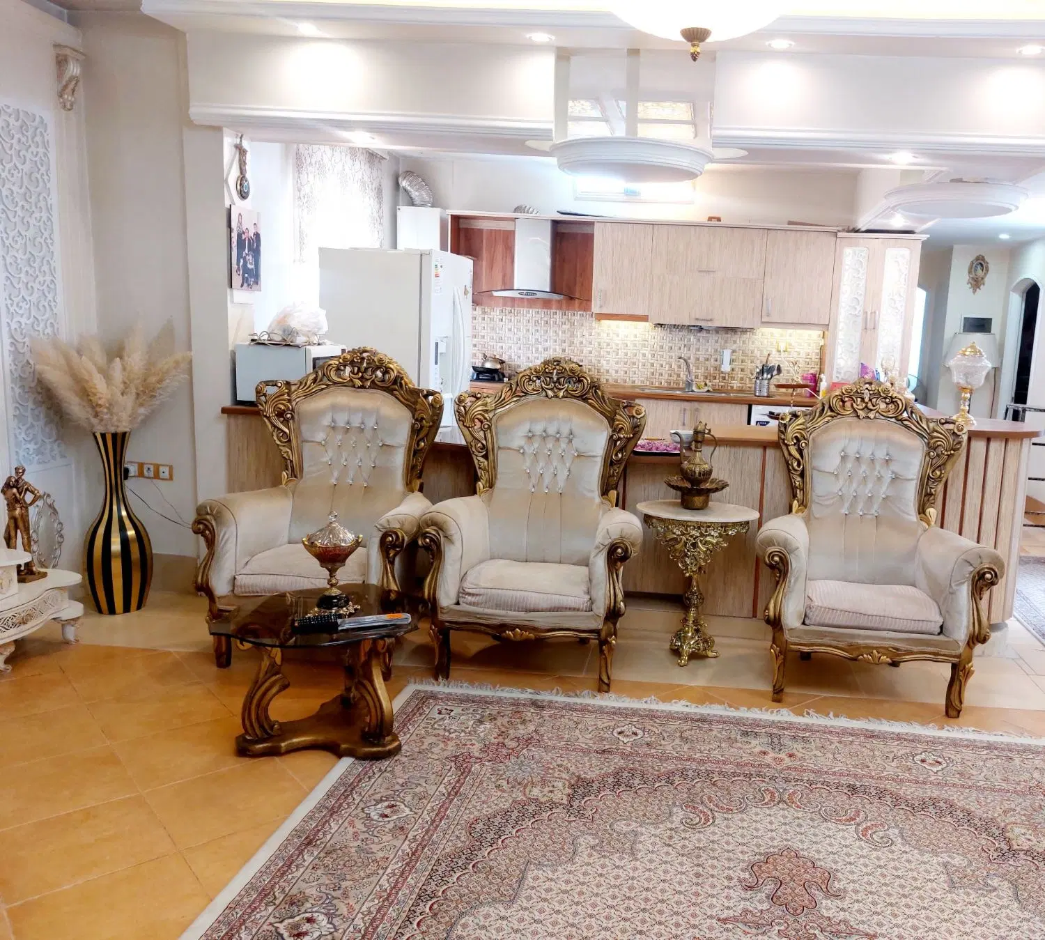 ۱۴۰ متر آپارتمان خوش نقشه و نورگیر