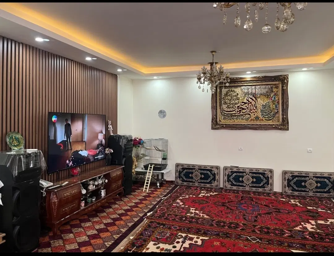 خانه با مغازه در کرکج