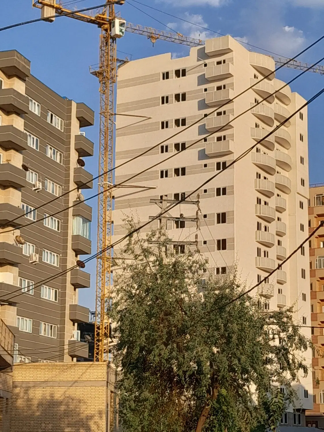 برج آسمان_نگین سهند