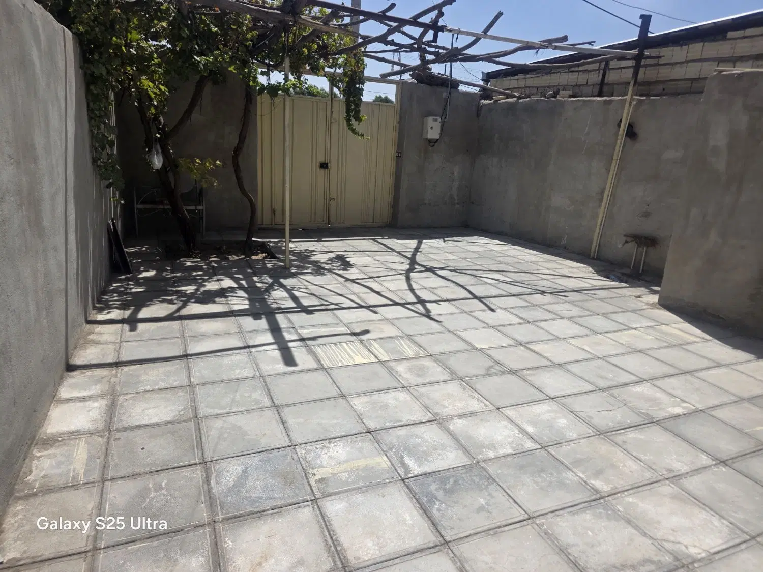 اجاره خانه ی مستقل ،درب حیاط ...