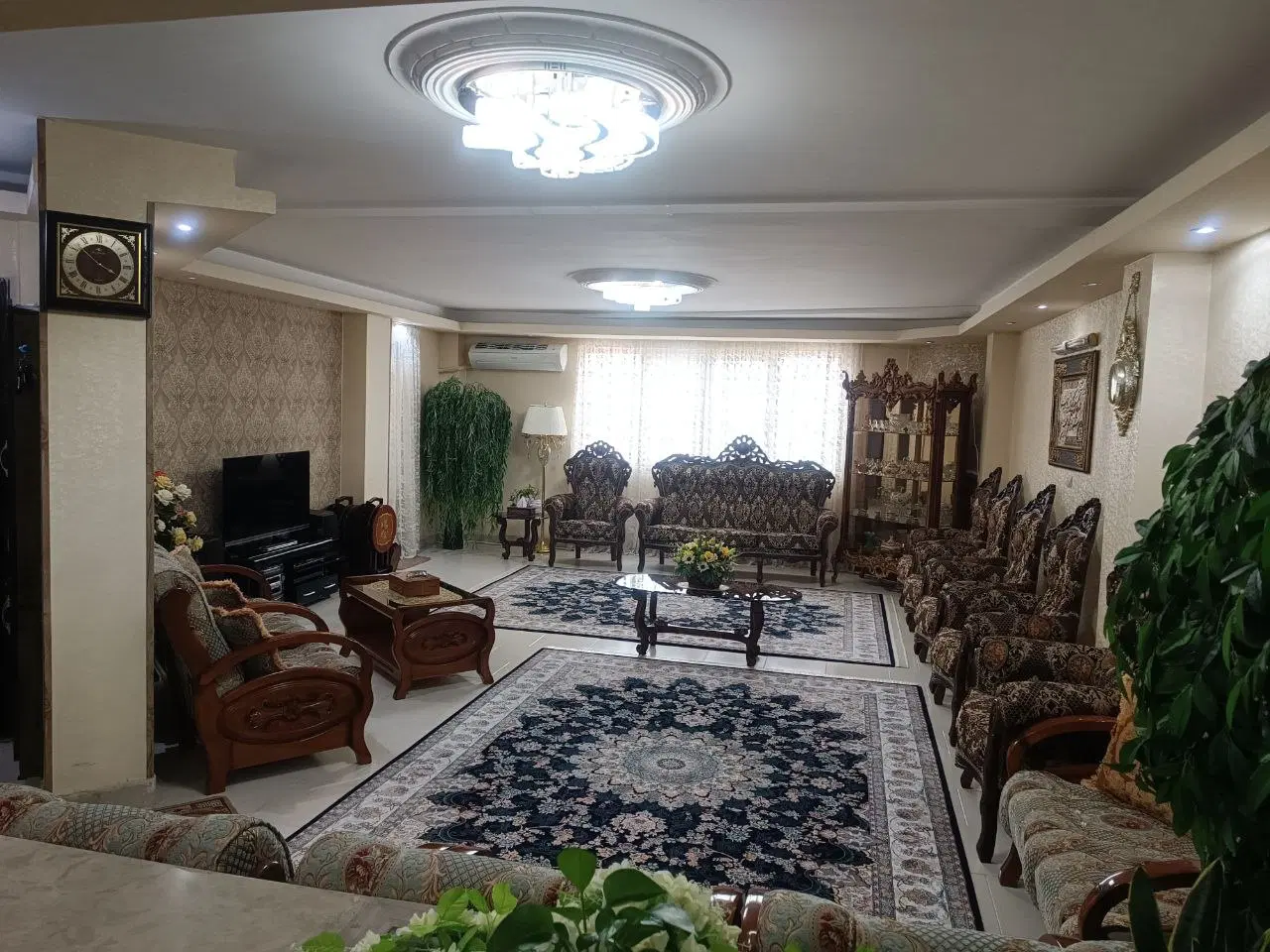 واحد ۱۶۳ متری شیک در شیراز