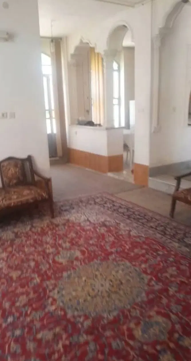 رهن و اجاره منزل طبقه دوم در نیریز