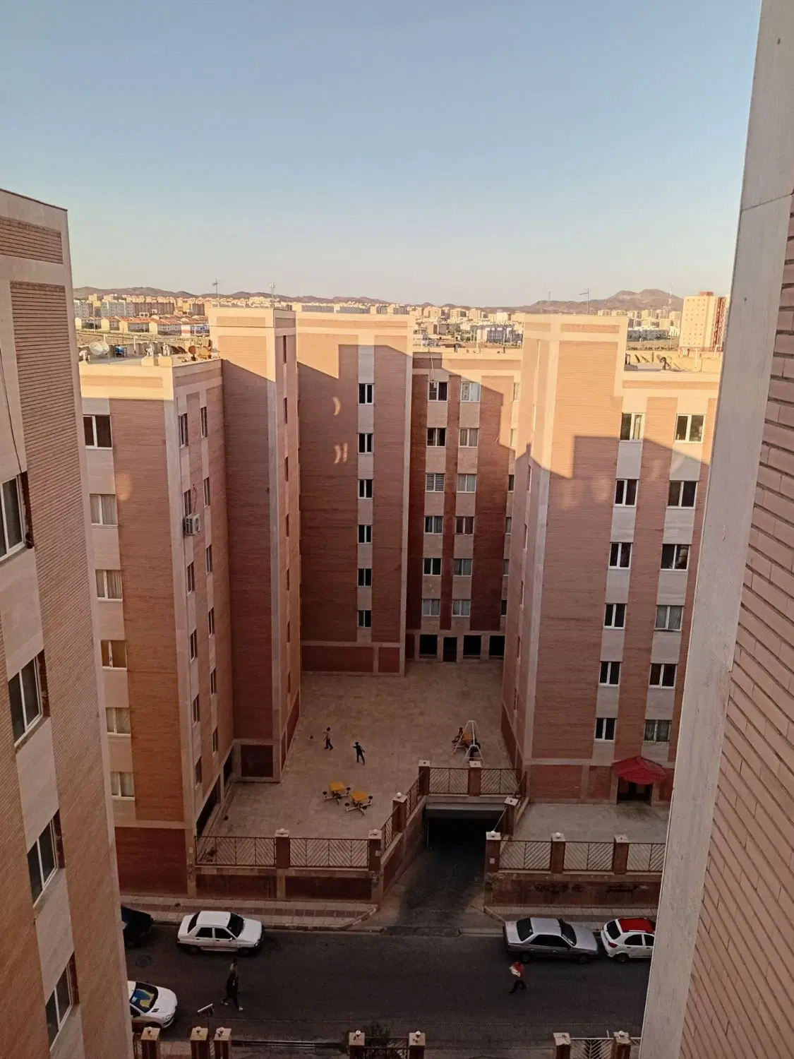 فاز۵خیابان ال عمران پروژه لیلیوم ۸۵متری پارکینگ