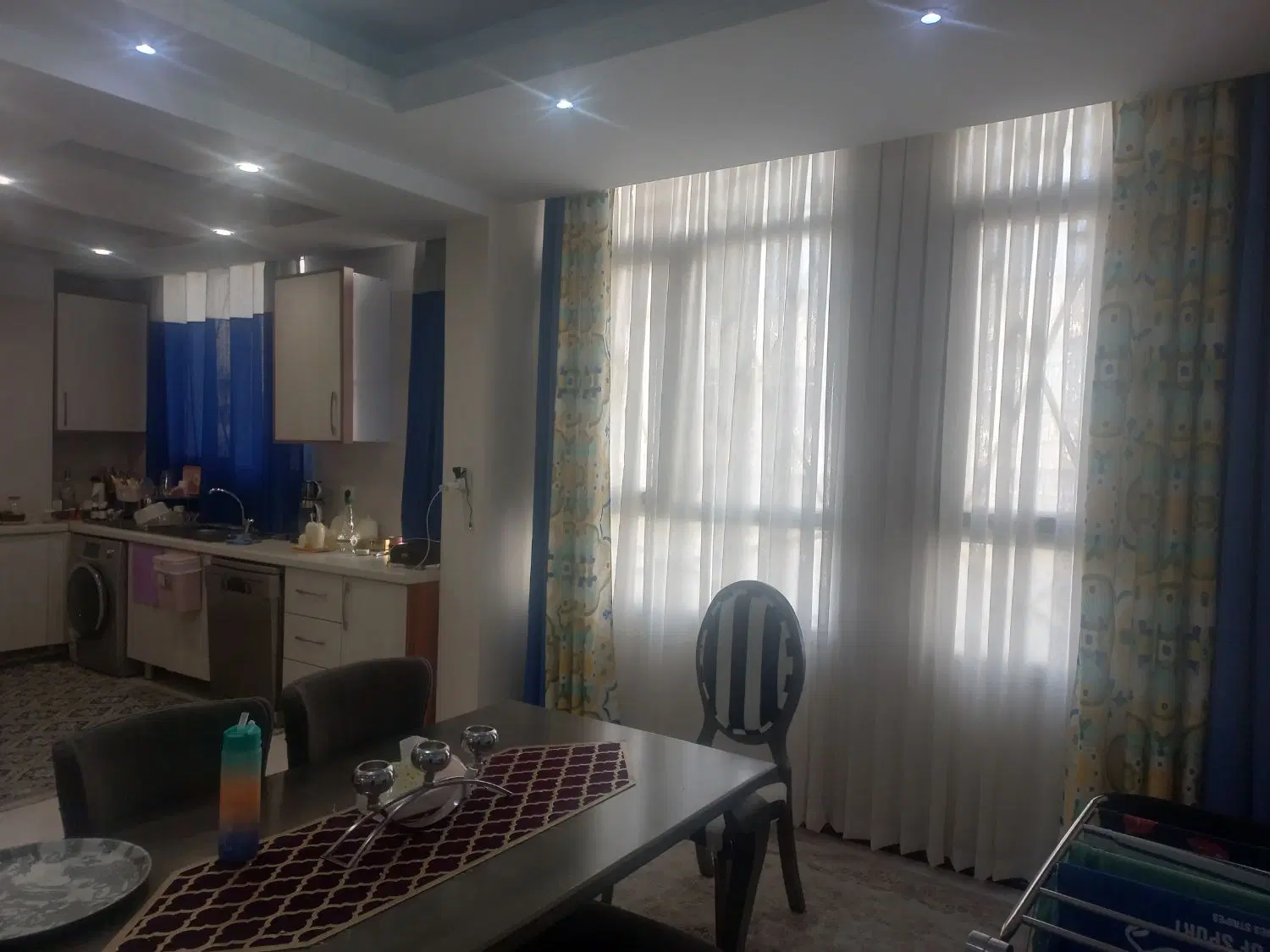 ۱۰۱ متری طبقه اول نگارستان