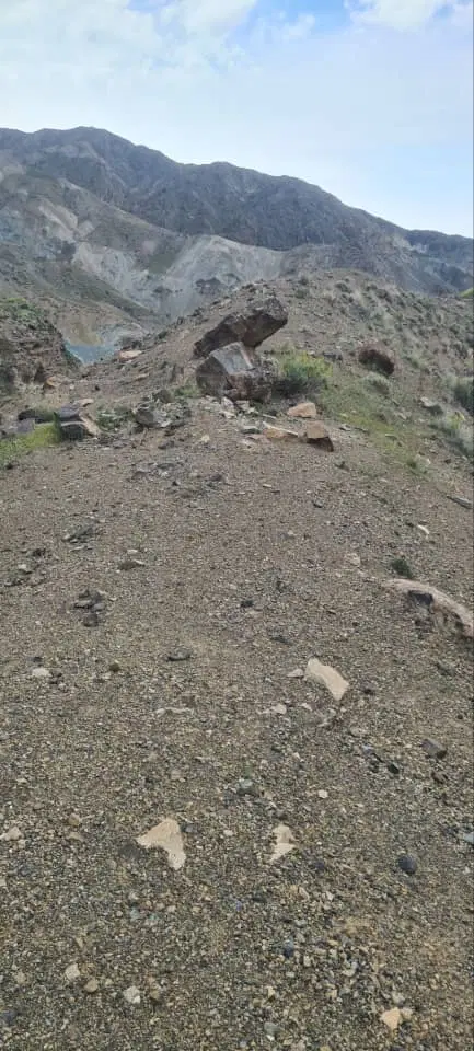 ۵۰۰ متر زمین بعد از سد کارده روستای بهره