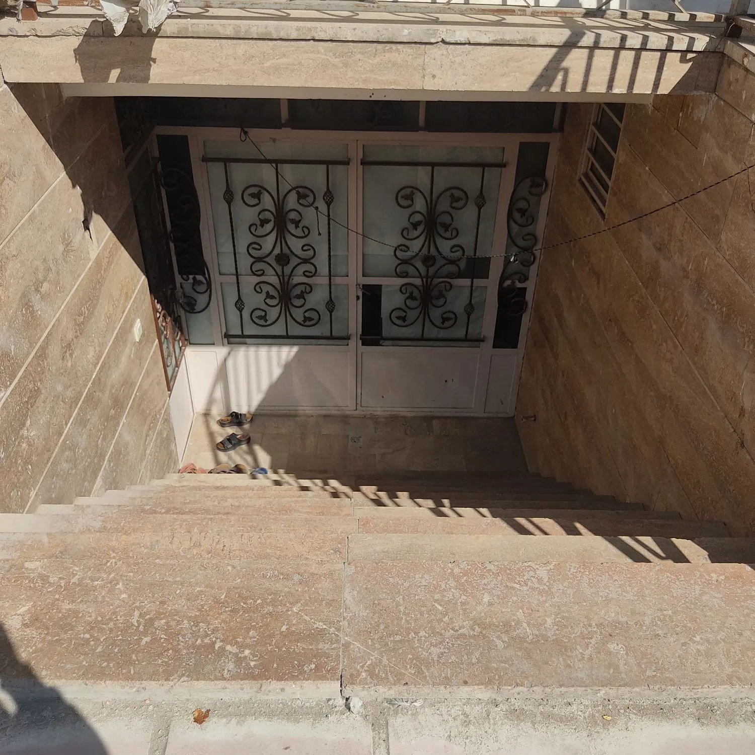 مغازه ۷۰ متری خیابان اسکان