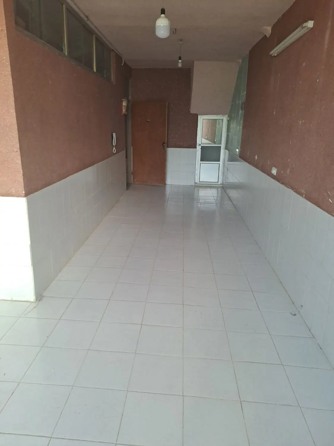 سوئیت تجاری برای امور دفتری
