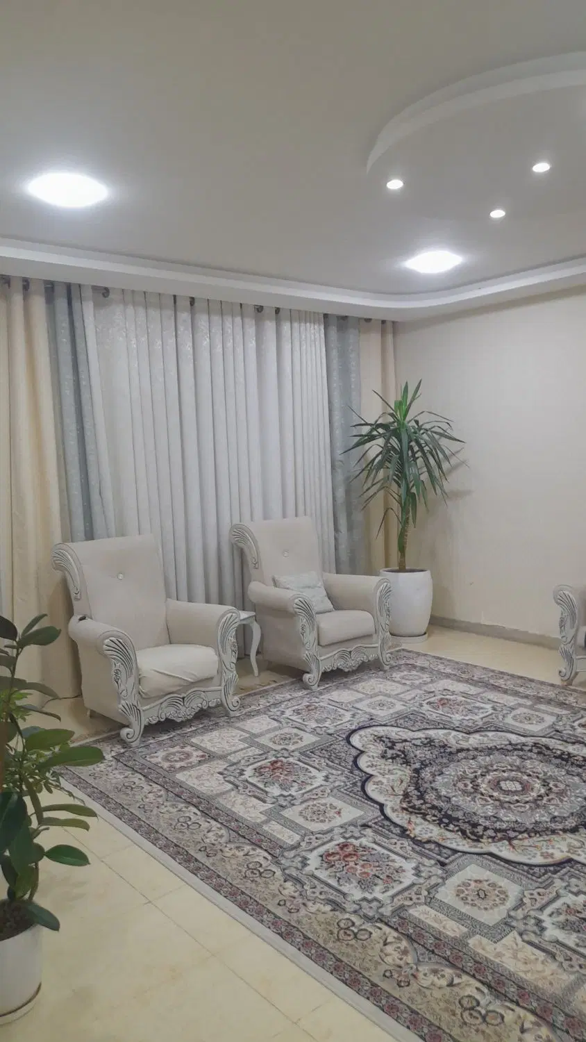 فروش اندیشه همکف  دوخوابه