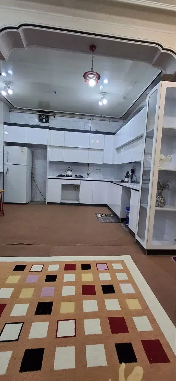 اجاره یک واحد لکس پایبن با امکانات