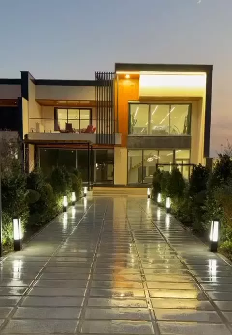 اجاره روزانه ویلا استخرداخل بنا لوکس