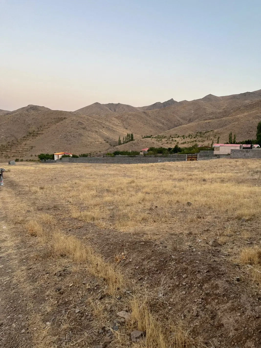 زمین واقع در روستای نشوه