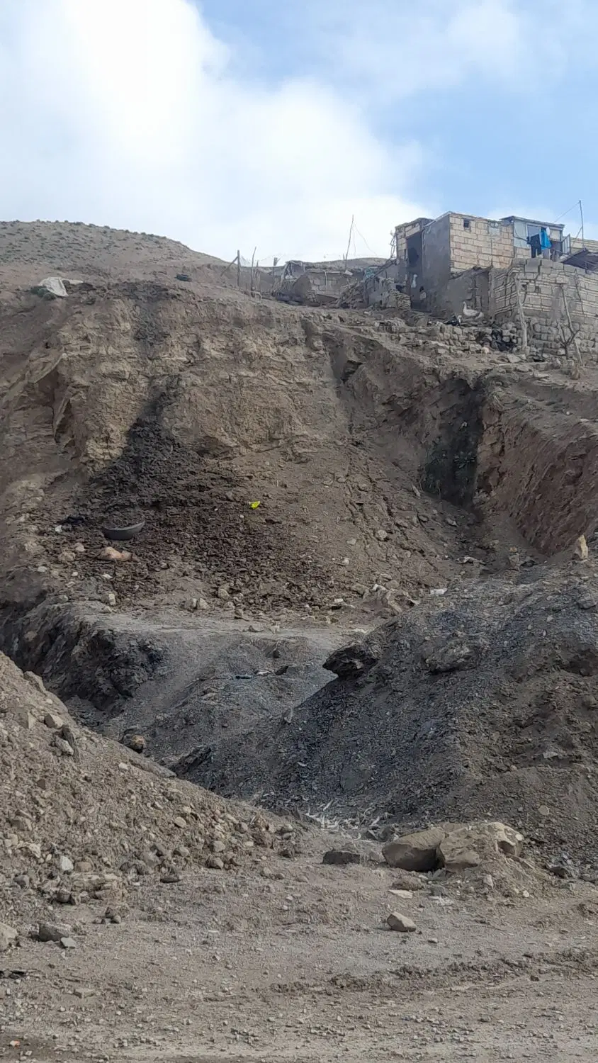 زمین ۲۰۰متر بر خیابان