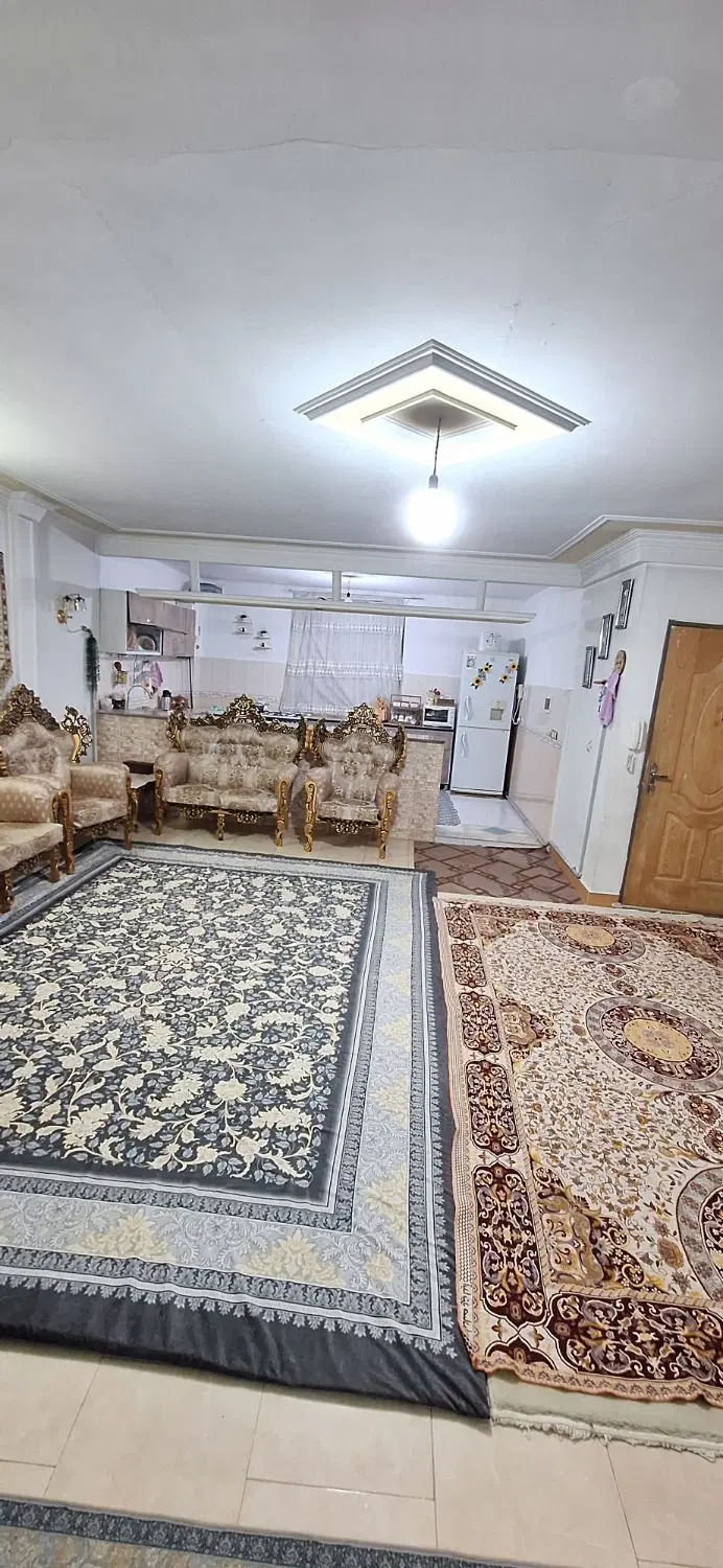 واحد ۹۰ متری دوخوابه جنوبی