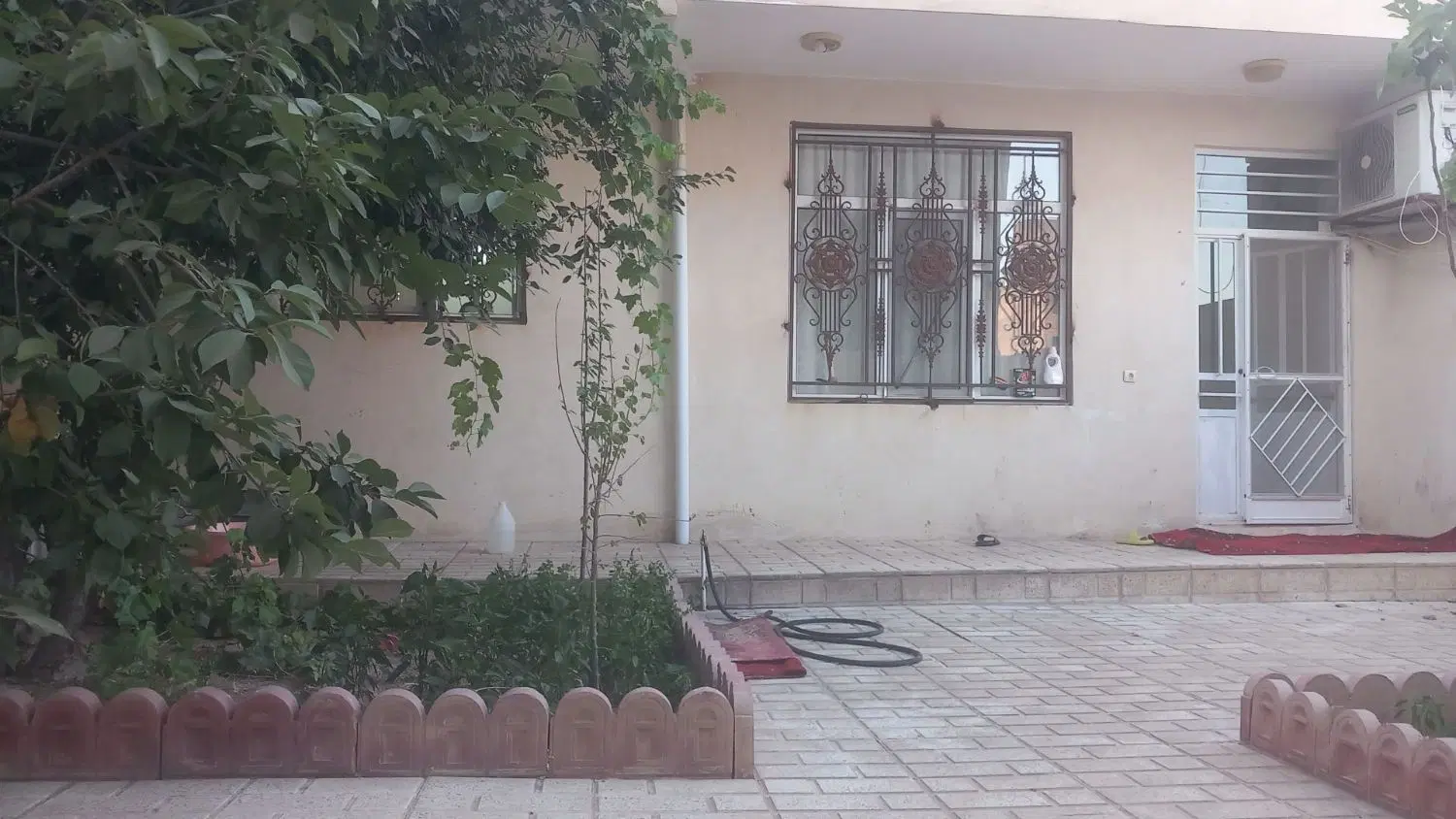 ویلایی اندیشه خیابان ۲۰ متری شهرک راهن قطعه جنوبی