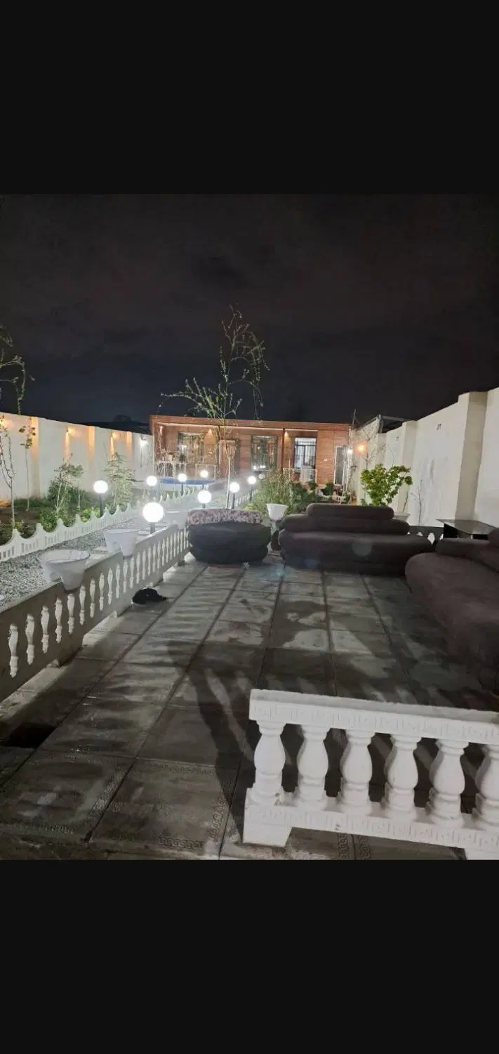 باغچه مجهز ۴۰۰ متری با ۶۰ متر بنا