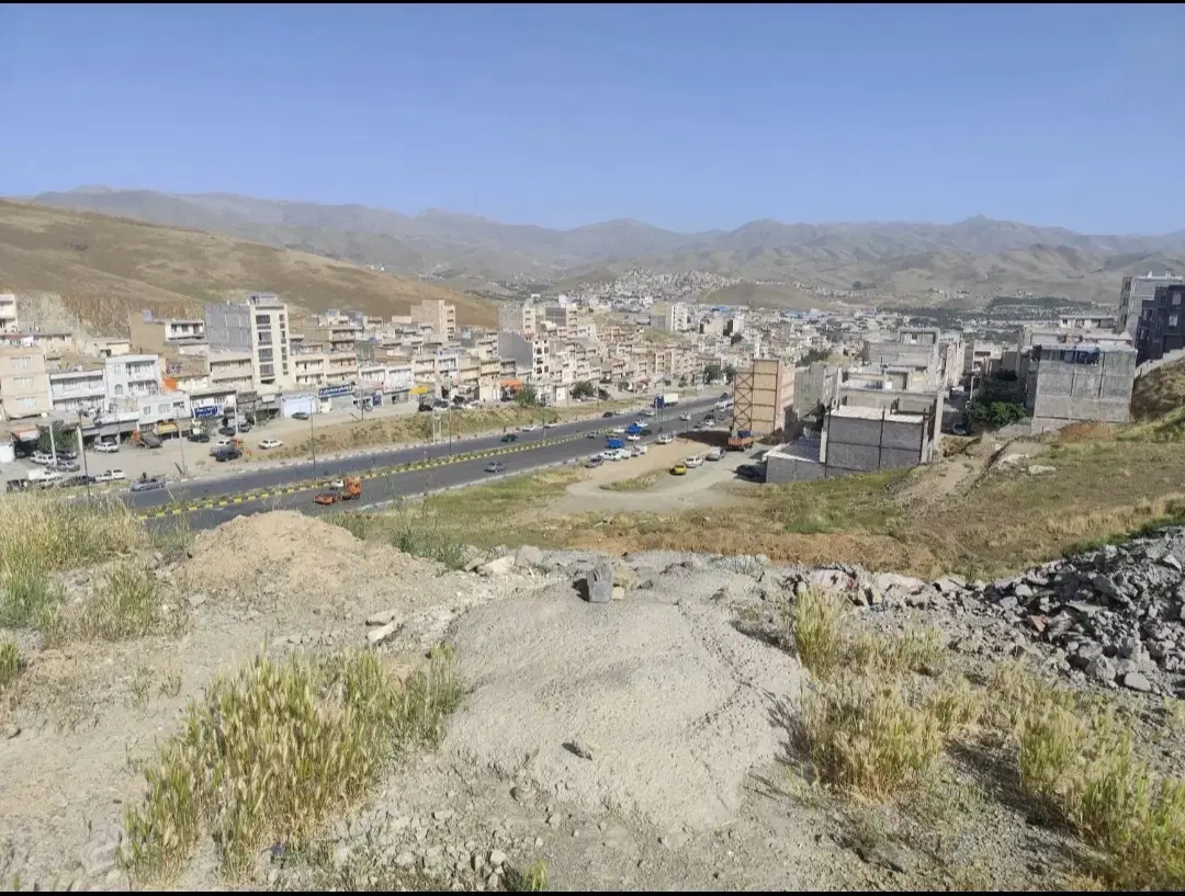 102 متر اتوبان دکتر حسینی
