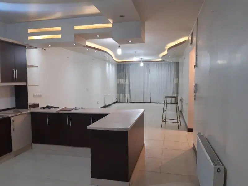ویلایی مناسب مطب و درمانگاه موقعیت تجاری عالی