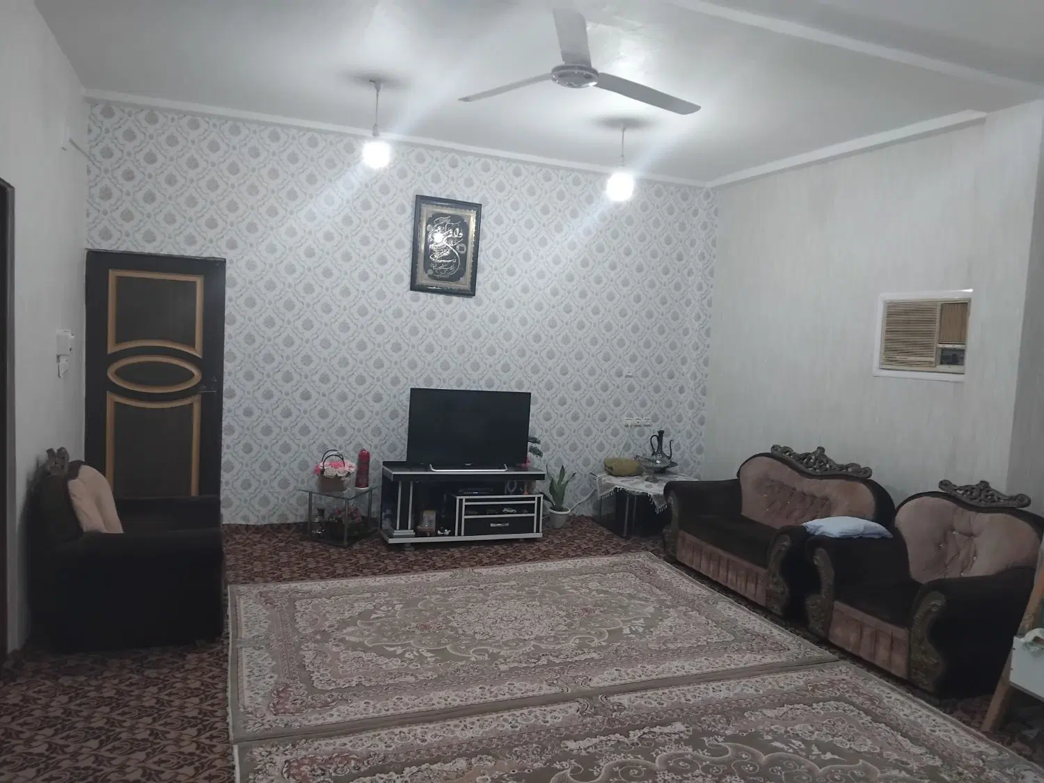 ویلایی حیاط دار