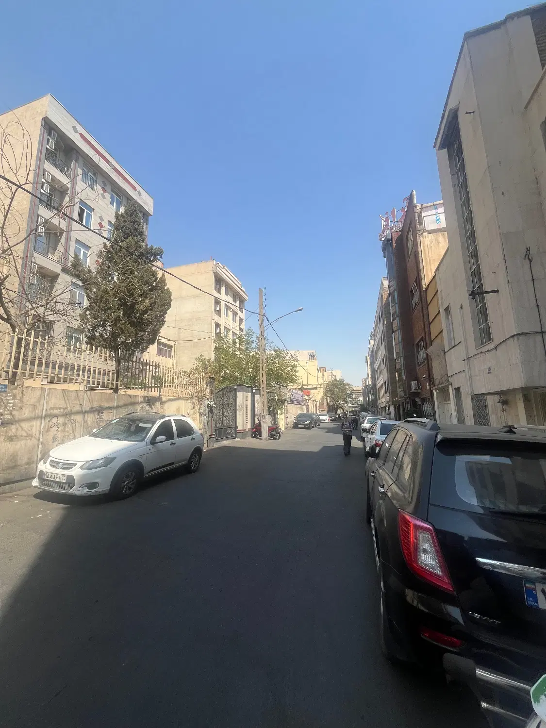 ۷۰ متر دو‌خواب تخلیه گذر ۸ متری
