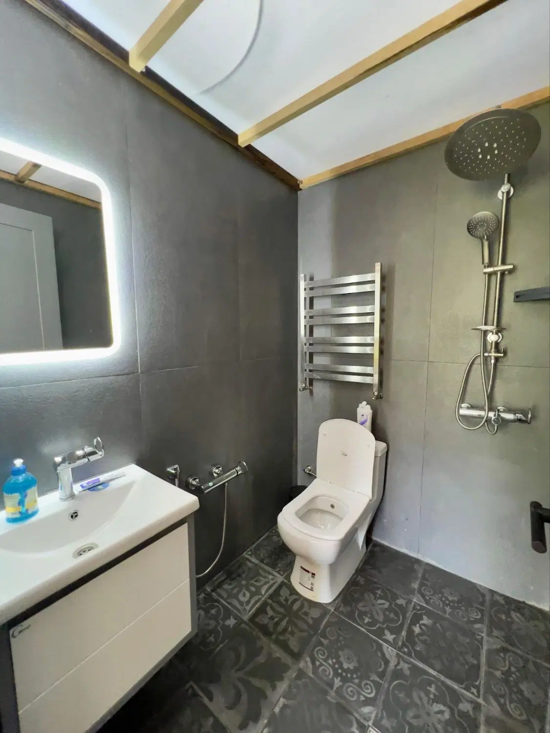 اجاره ویلا باغ بندر انزلی