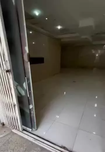 رهن و اجاره ۱۰۰متر اداری فلت بر اصلی انواع مشاغل