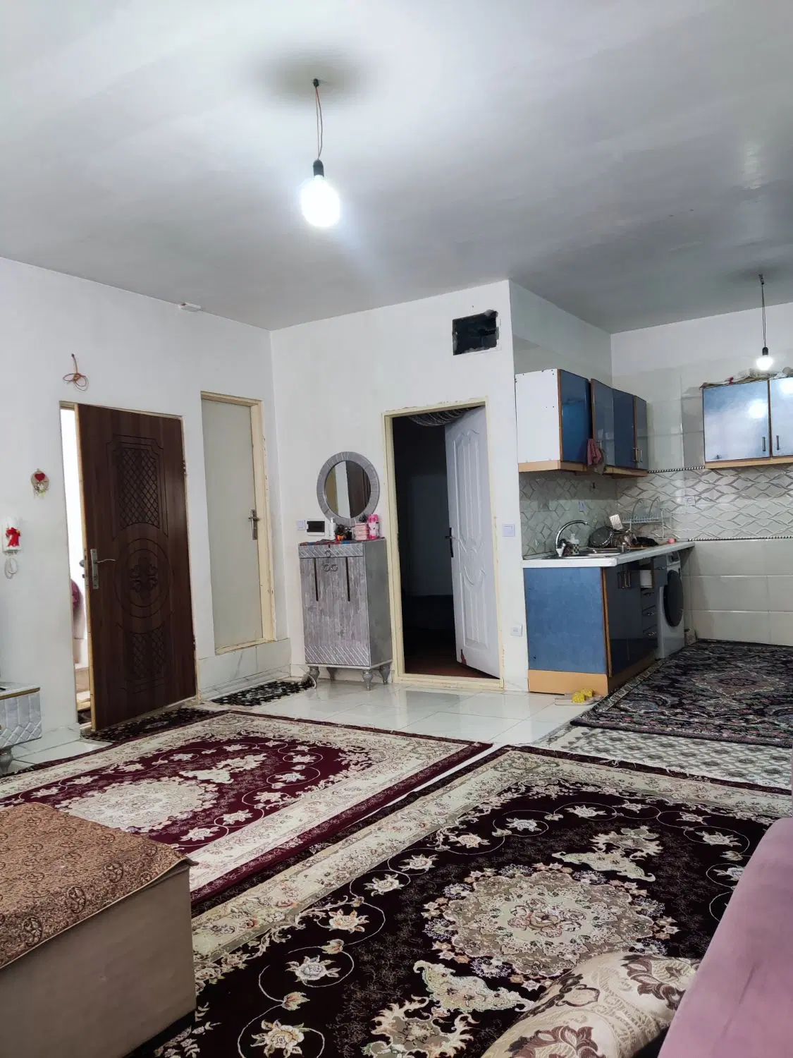 واحد ۵۰متری،طبقه همکف،خیابان قناری