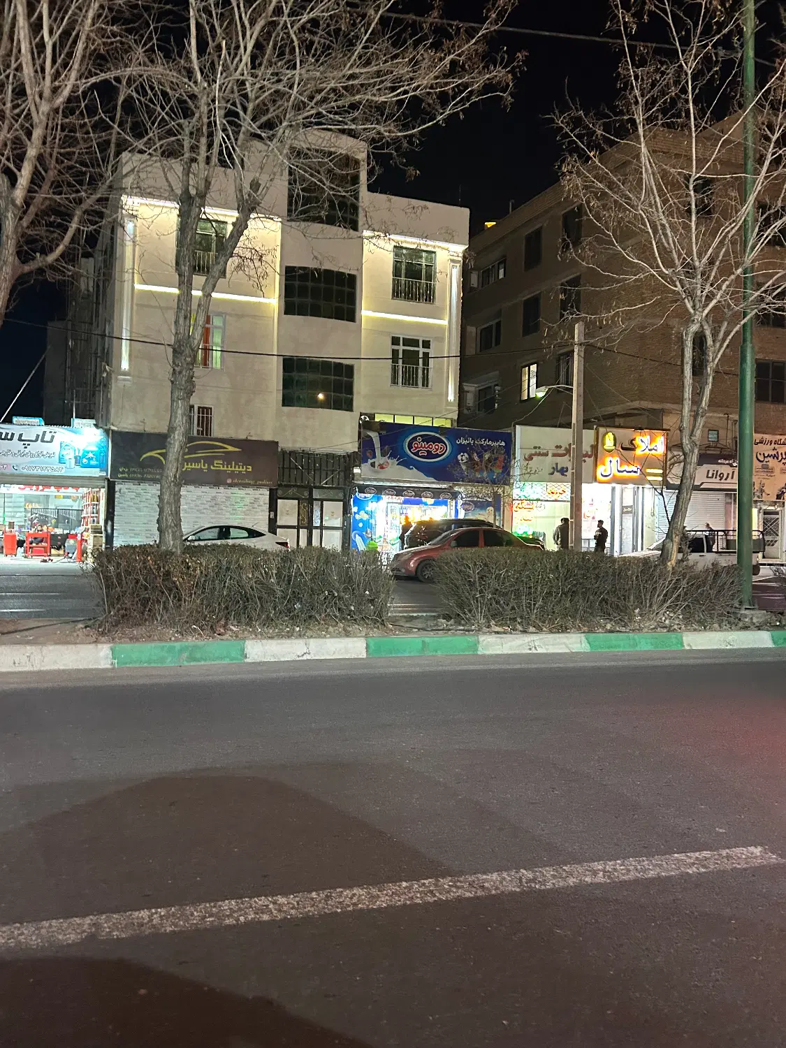 اجاره سوپر مارکت ۱۲۵ متر پیشینه ۱۰ سال