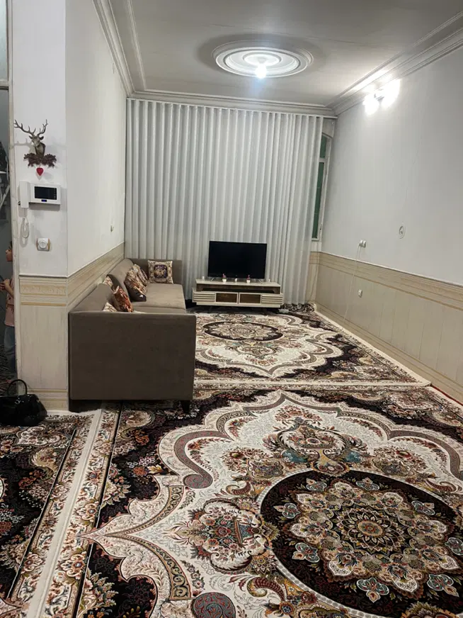 منزل دوطبقه با موقعیت عالی دوخانواده