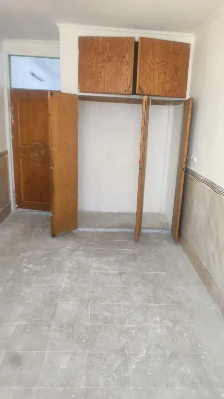 واحد ۷۵ متری  طبقه چهارم روی همکف