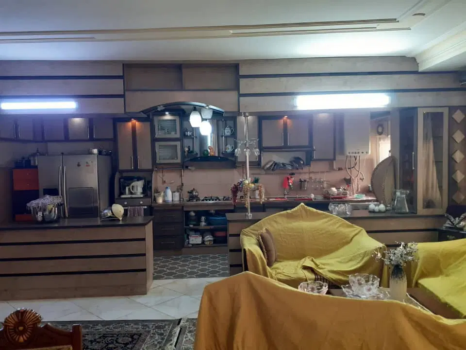 فروش آپارتمان ۱۶۰متری_برخیابان اصلی_رشتیان