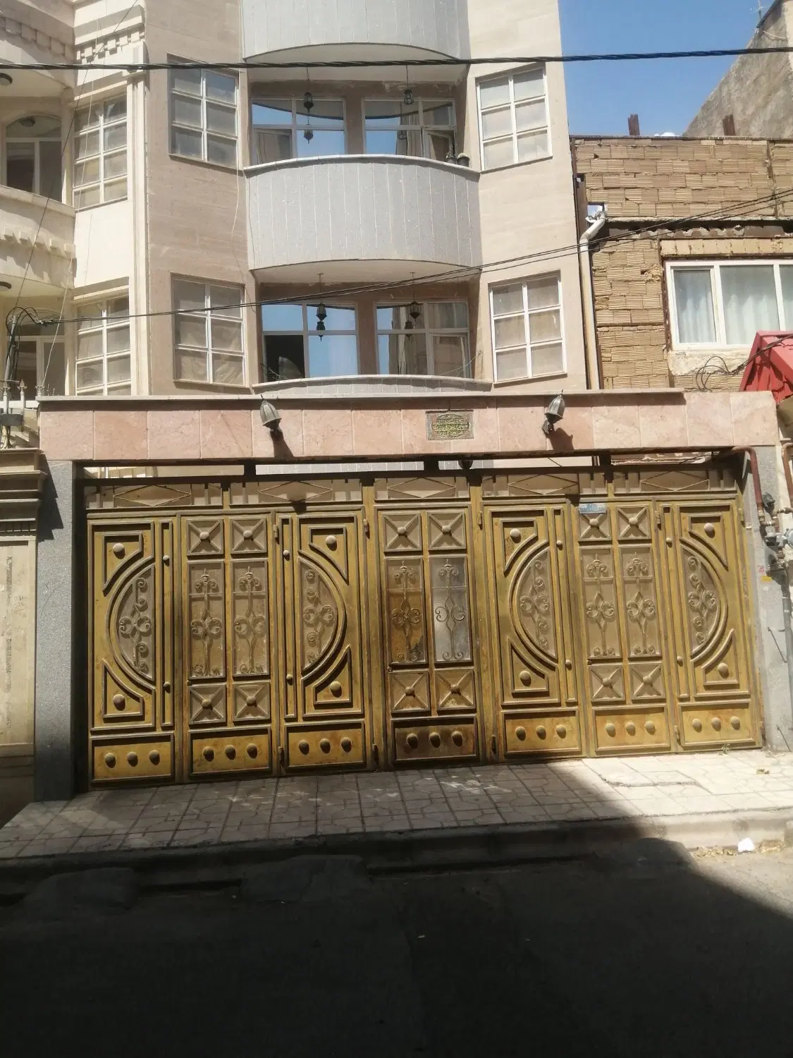 تک واحدی ادیب2