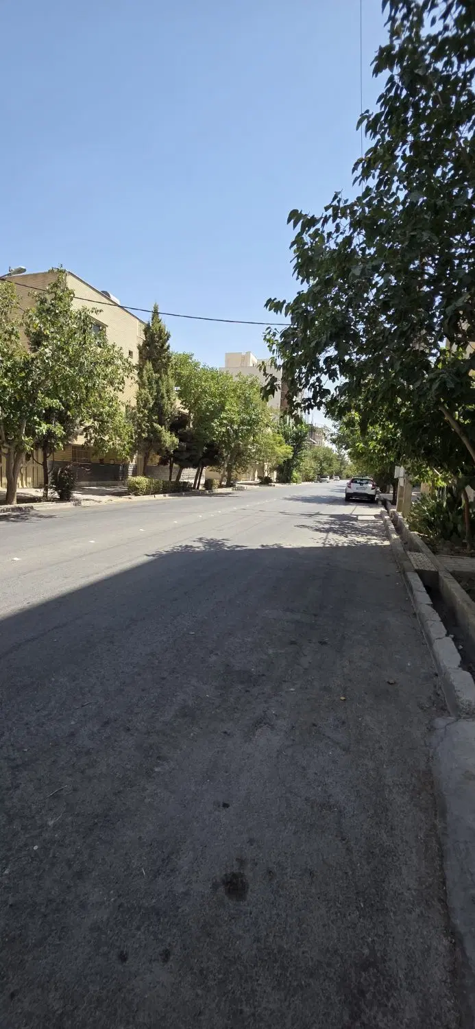 آپارتمان تک واحدی ۱۶۰ متری در شهید رجایی