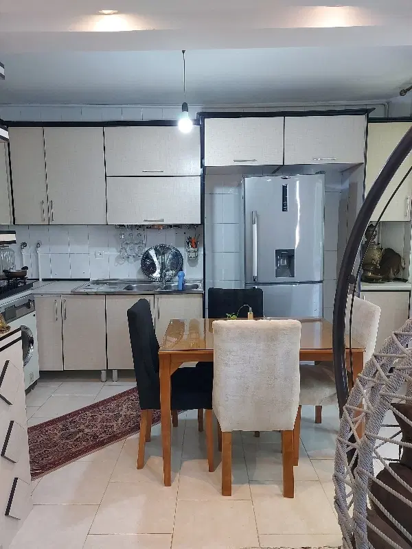 آپارتمان سنددار پارکینگ سندی۳ماشین ۲خواب پرنور۲کله