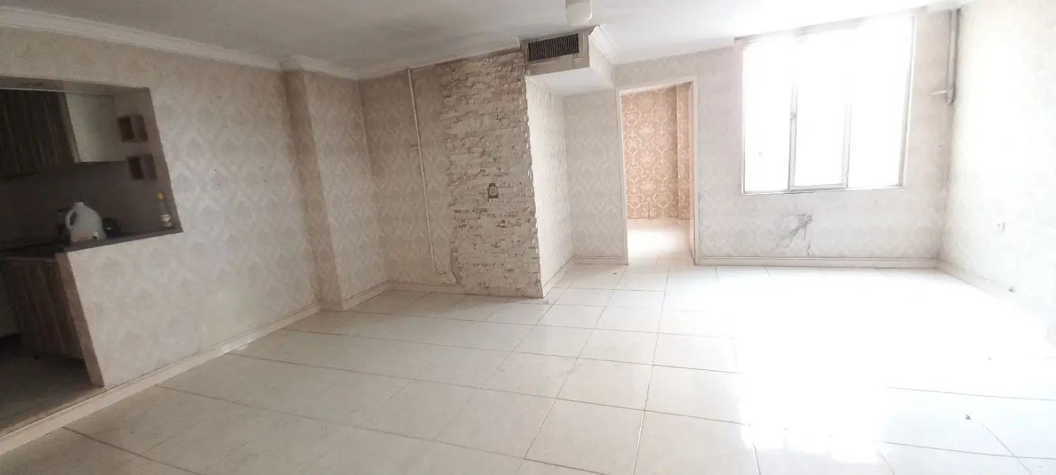 ۶۰ متر پارکینگ انباری سندی و آسانسوردار
