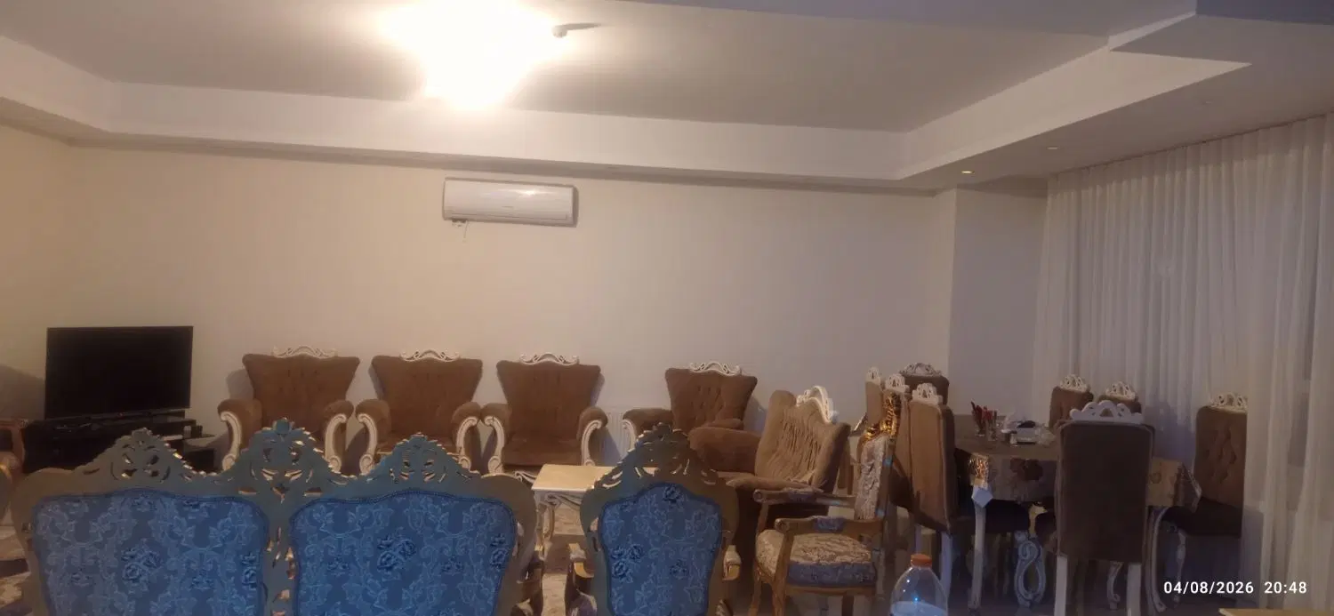گلبرگ ۱۷