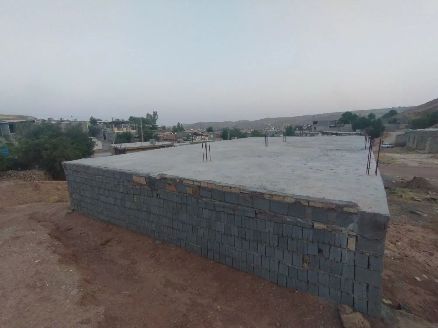 منزل نیمه ساخت طرح دو طبقه