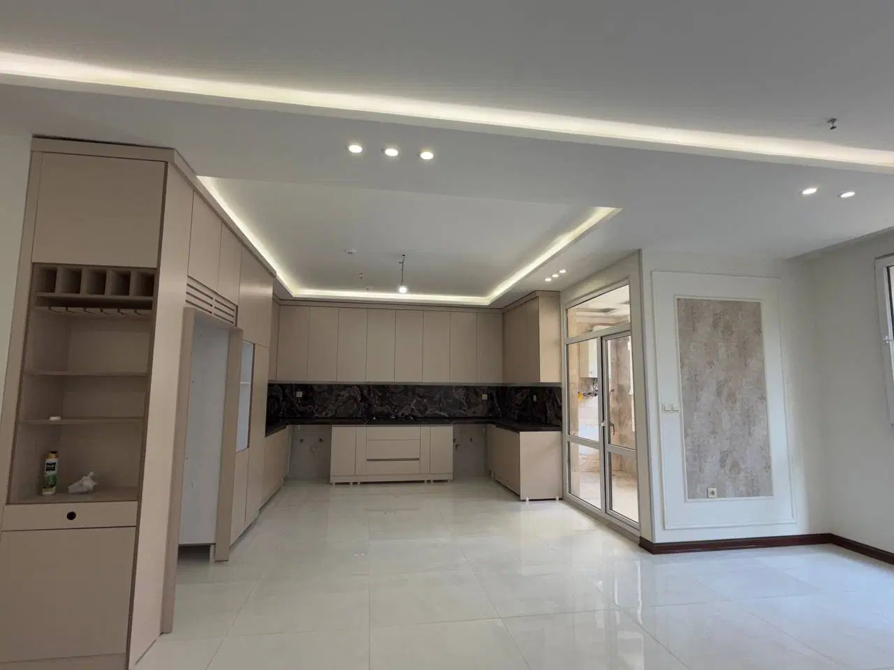 فروش یک واحد اپارتمان